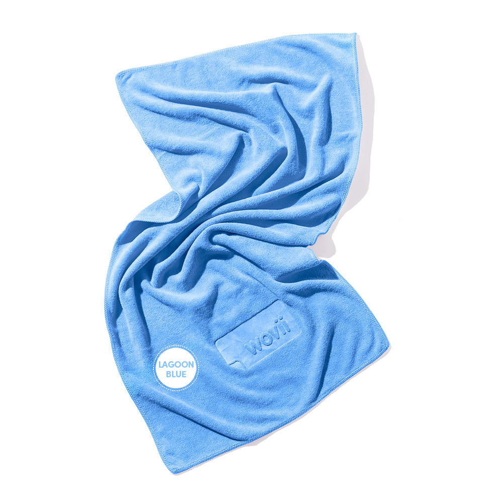Wovii active gym towel lagoon blue image on white background